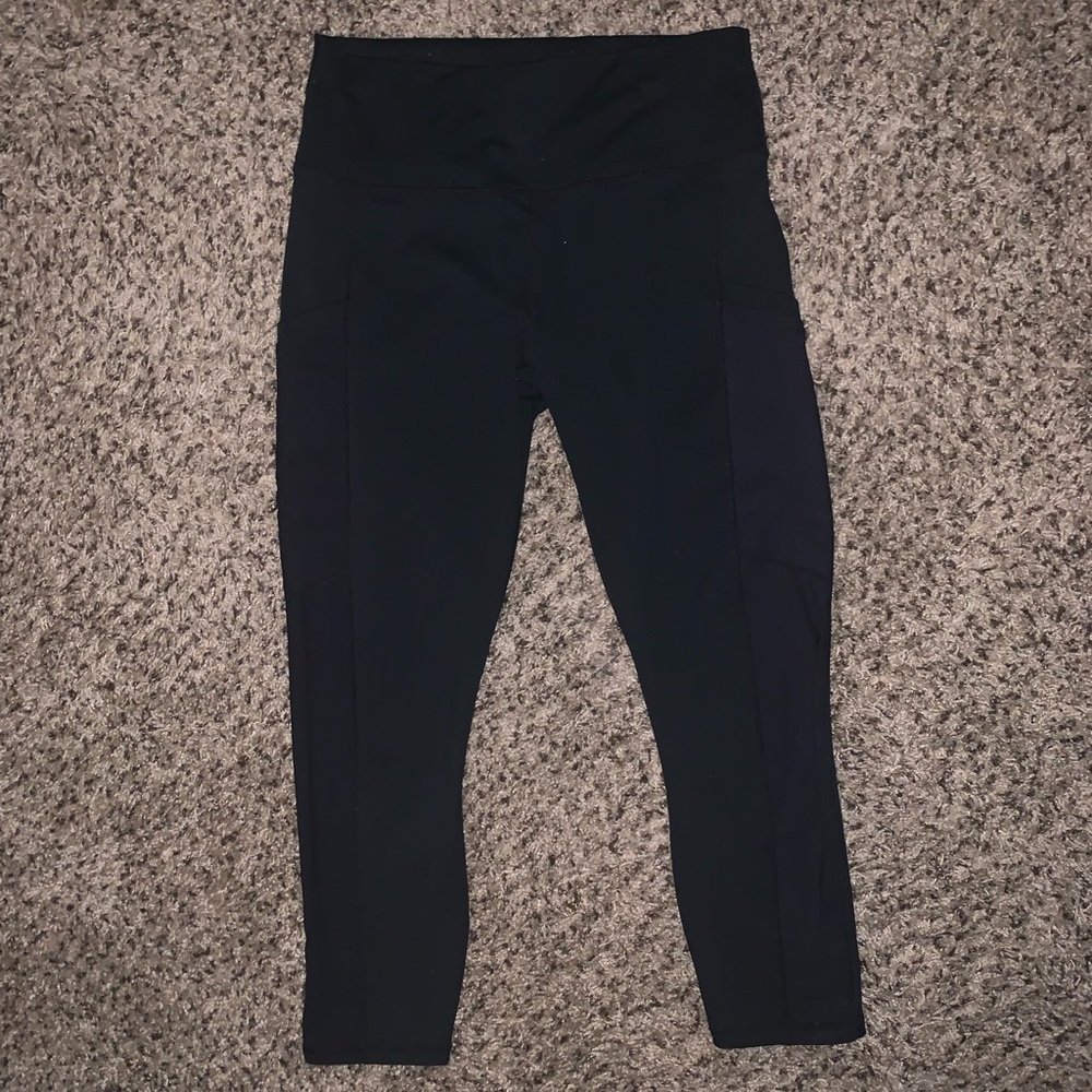 Fabletics Capris! New!